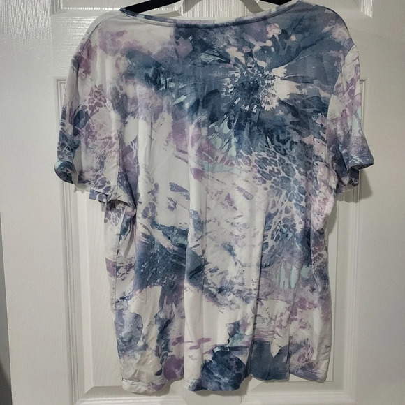 Weekend By Chico's Blue and Purple Abstract Design Short Sleeve Shirt in Size 3 - Picture 8 of 9